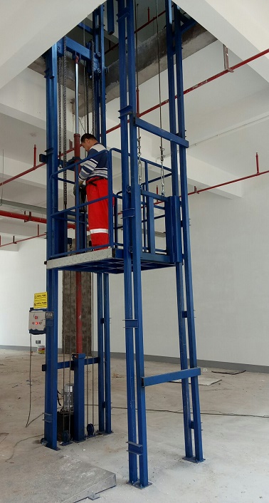 湖南榮洲機械設備有限公司,移動式升降平臺價格,湖南升降貨梯,塑料托盤批發(fā),固定式升降平臺,曲臂式升降平臺,汽車尾板,全電動叉車 湖南榮洲機械設備有限公司,移動式升降平臺價格,湖南升降貨梯,塑料托盤批發(fā),固定式升降平臺,曲臂式升降平臺,汽車尾板,全電動叉車